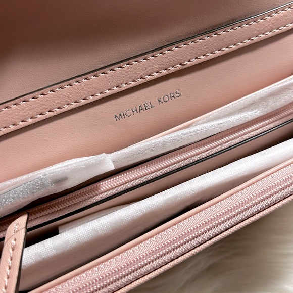 MICHAEL KORS Pink Jet Set Crossbody Wallet NWT - Picture 8 of 11